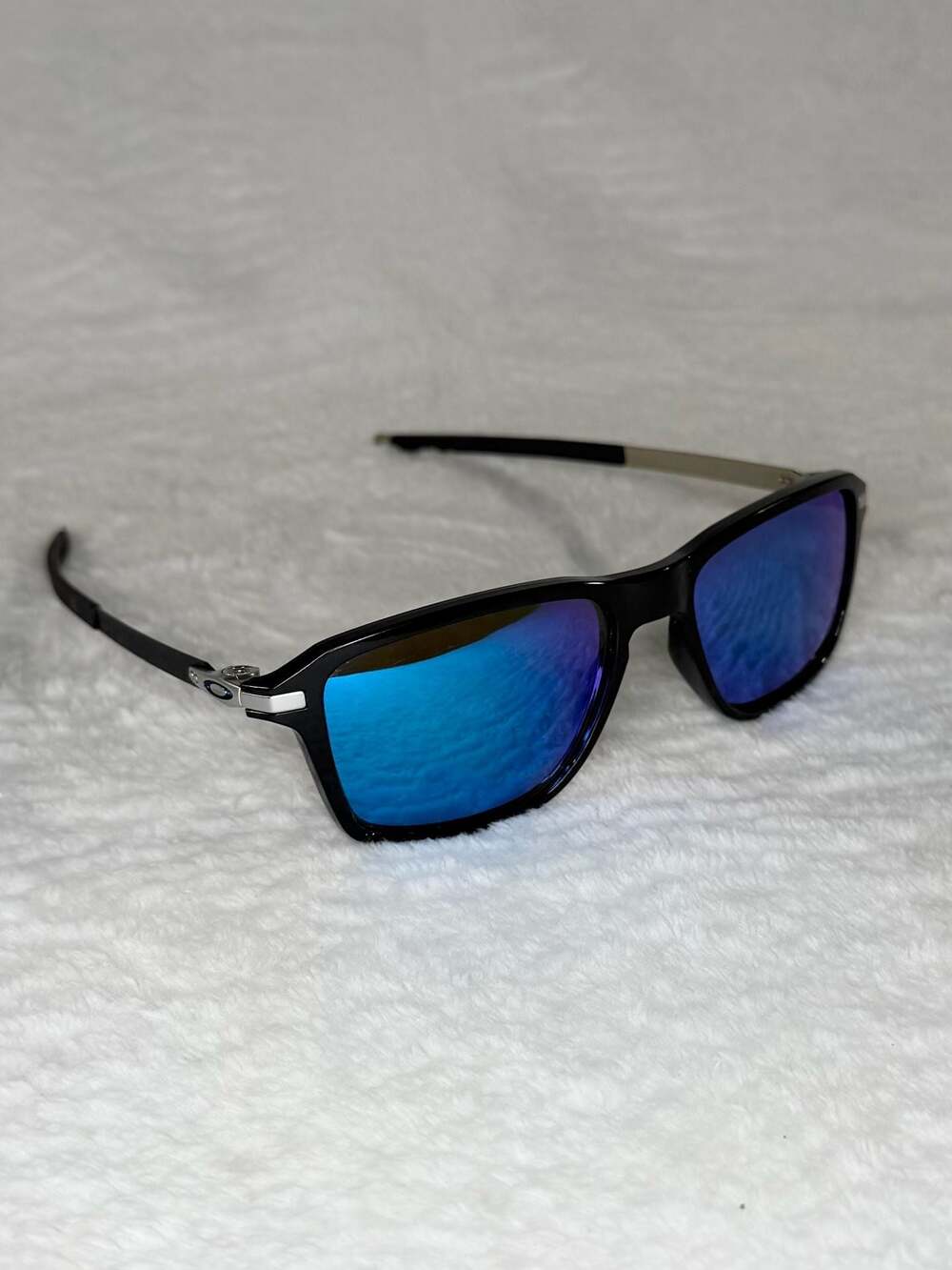 Oakley Wheel House Black Sunglasses Prizm Sapphire Polarized Lens (OO9469-0754)